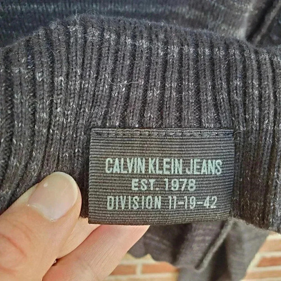 Calvin Klein Jeans Black Flecked Pullover Sweater Men's Size Large - Picture 3 of 10